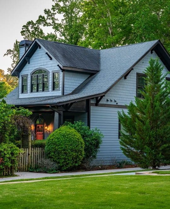 blue house in decatur georgia
